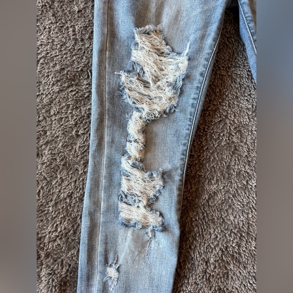 JUDY BLUE Women’s Distressed Skinny Jeans - Picture 16 of 16